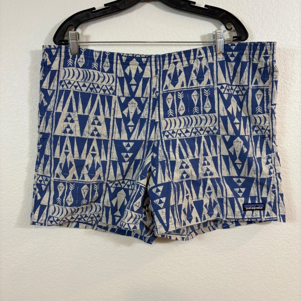 Patagonia Baggies Shorts Mens M Blue Tribal Geo 5